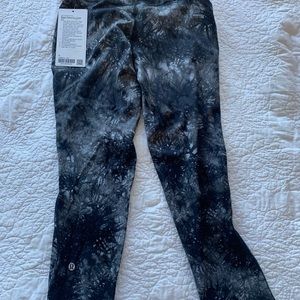 Lululemon Base Pace Crop 21”